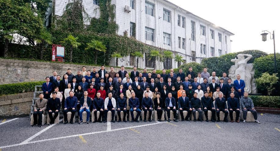 1713927351525461.jpg 56715a9a8f964c818d3be939a018b13b.jpg